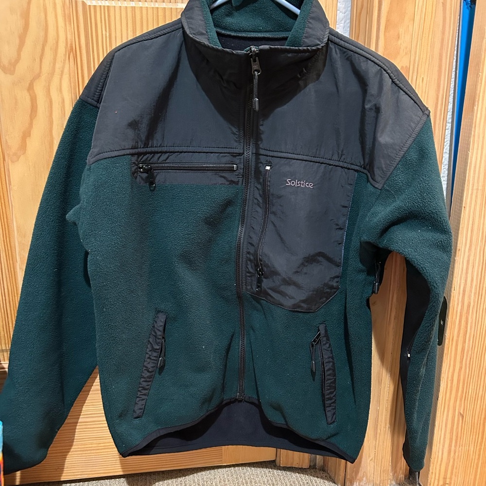 Solstice brand fleece/wind stopper layer, size medium. Vintage style!